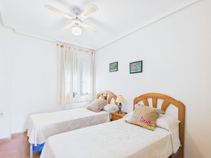 Image No.20-2 Bed Apartment for sale