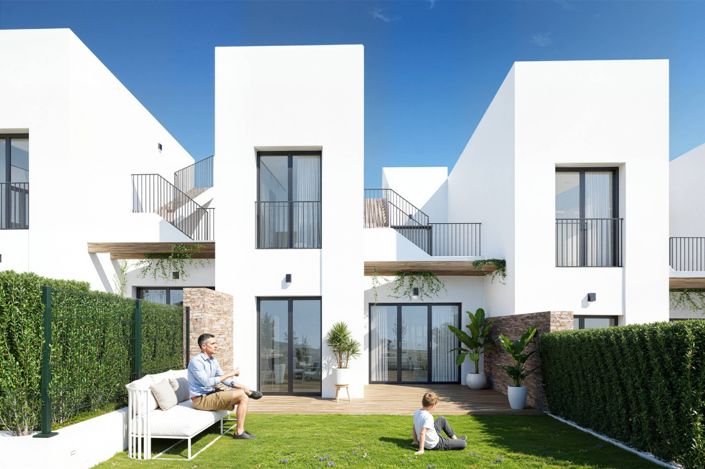 Image No.26-3 Bed Townhouse for sale