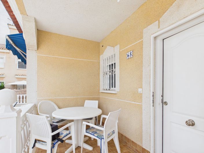 Image No.10-3 Bed Townhouse for sale