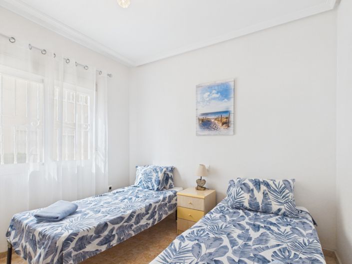 Image No.27-3 Bed Townhouse for sale