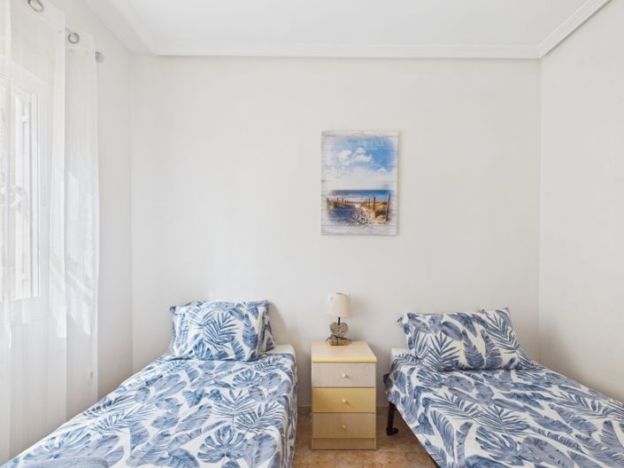 Image No.28-3 Bed Townhouse for sale