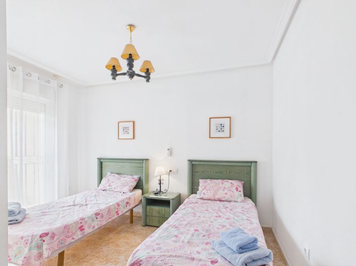 Image No.41-3 Bed Townhouse for sale