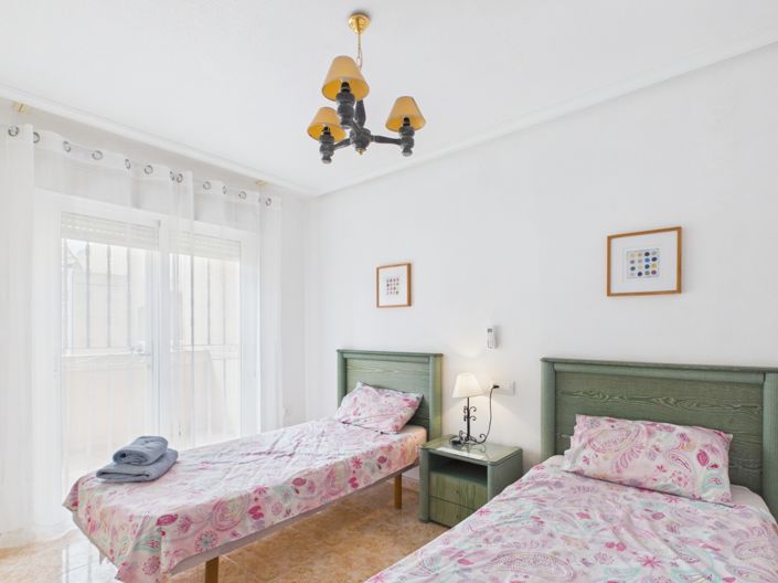 Image No.42-3 Bed Townhouse for sale