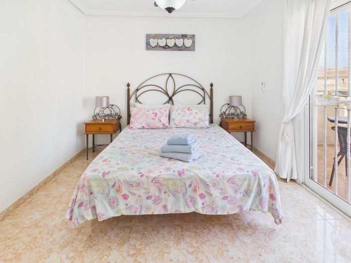 Image No.47-3 Bed Townhouse for sale