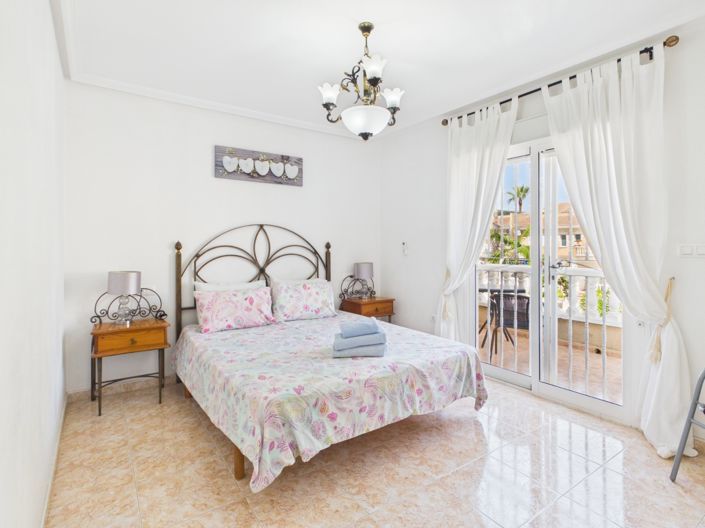 Image No.48-3 Bed Townhouse for sale