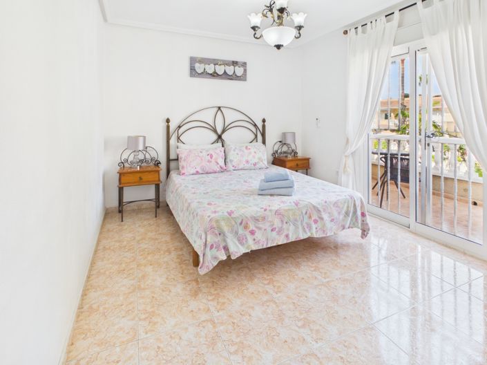 Image No.49-3 Bed Townhouse for sale