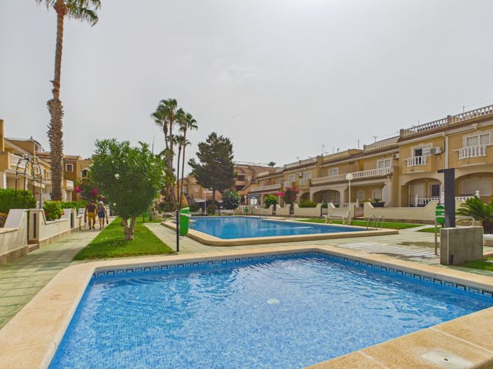 Image No.58-3 Bed Townhouse for sale