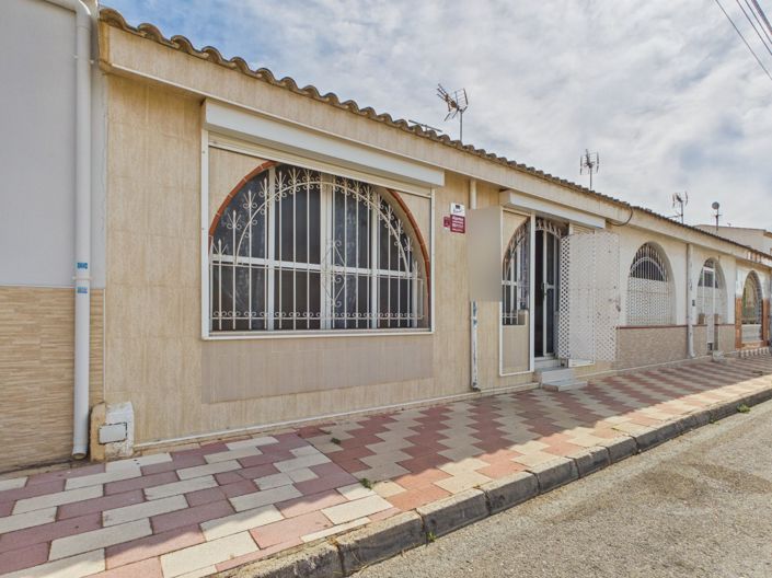 Image No.5-2 Bed Bungalow for sale