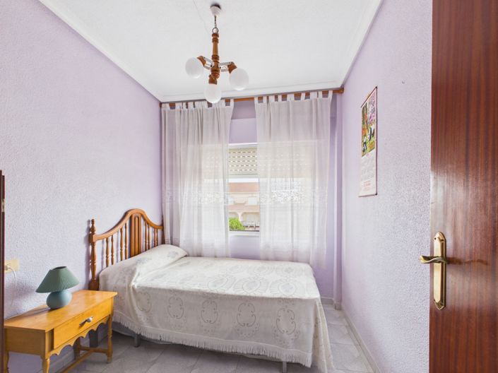 Image No.16-3 Bed Bungalow for sale