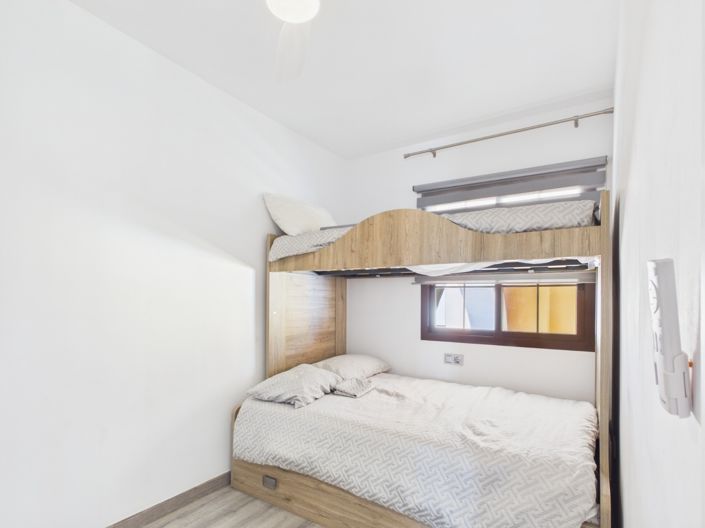 Image No.54-3 Bed Townhouse for sale