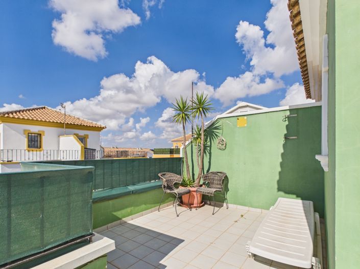 Image No.34-3 Bed Townhouse for sale
