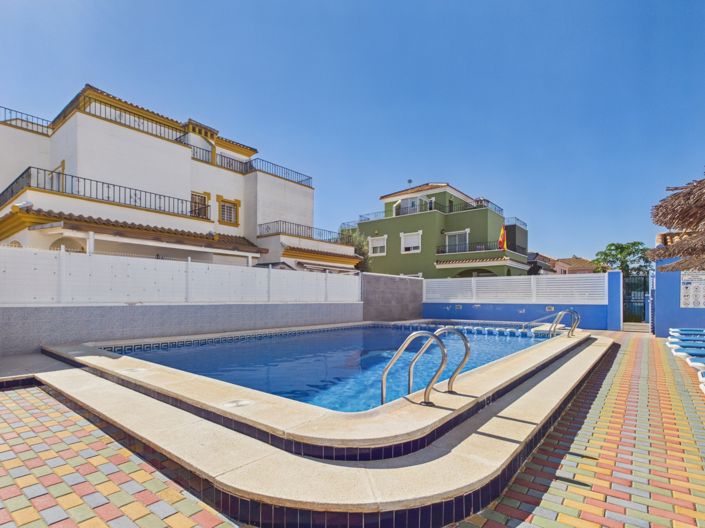 Image No.36-3 Bed Townhouse for sale