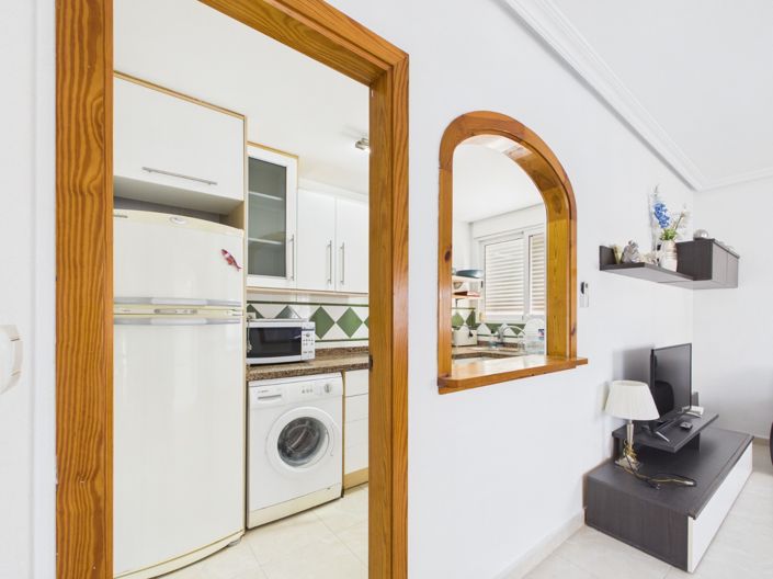 Image No.8-3 Bed Townhouse for sale