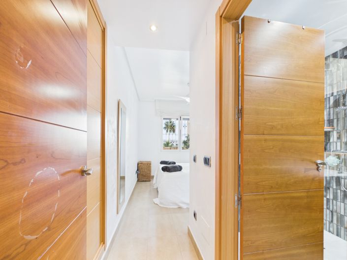 Image No.23-3 Bed Apartment for sale