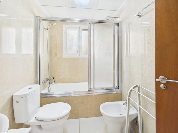 Image No.17-2 Bed Apartment for sale