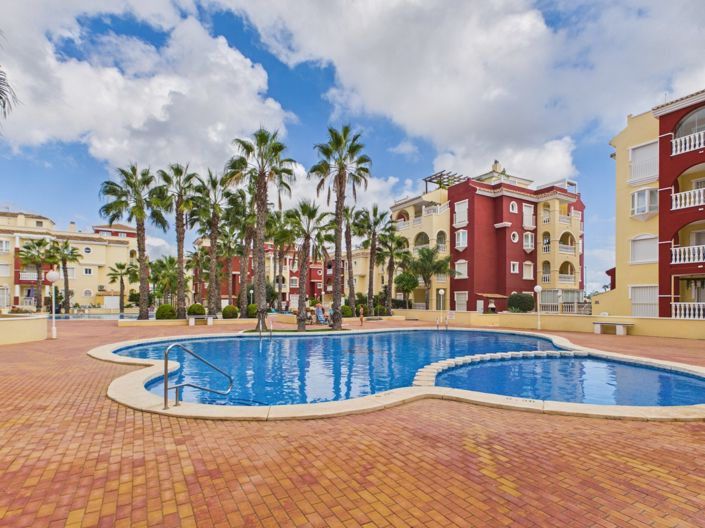 Image No.23-2 Bed Apartment for sale