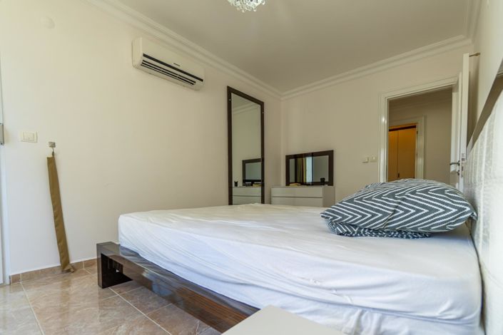 Image No.23-1 Bed Apartment for sale