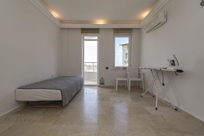 Image No.24-3 Bed Penthouse for sale