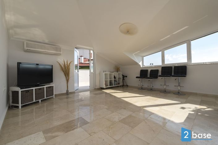 Image No.30-3 Bed Penthouse for sale