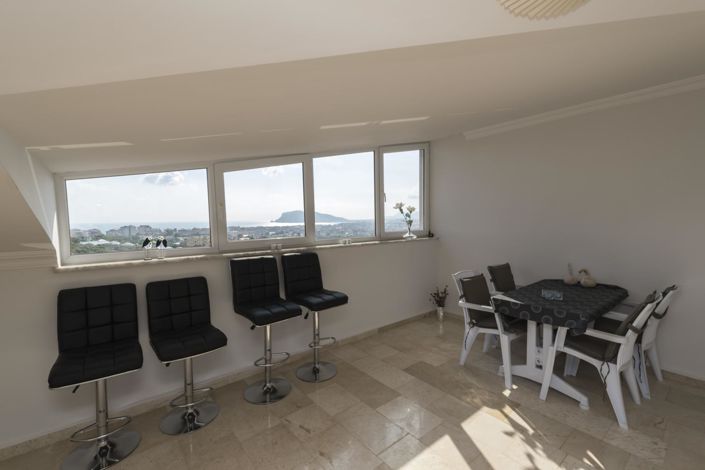 Image No.50-3 Bed Penthouse for sale