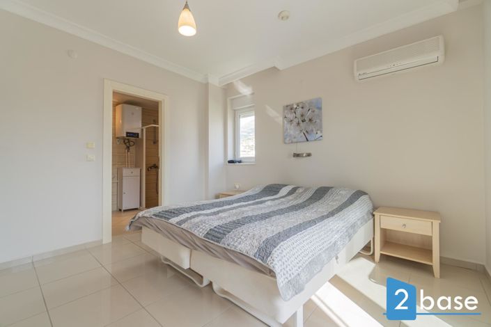 Image No.33-2 Bed Apartment for sale