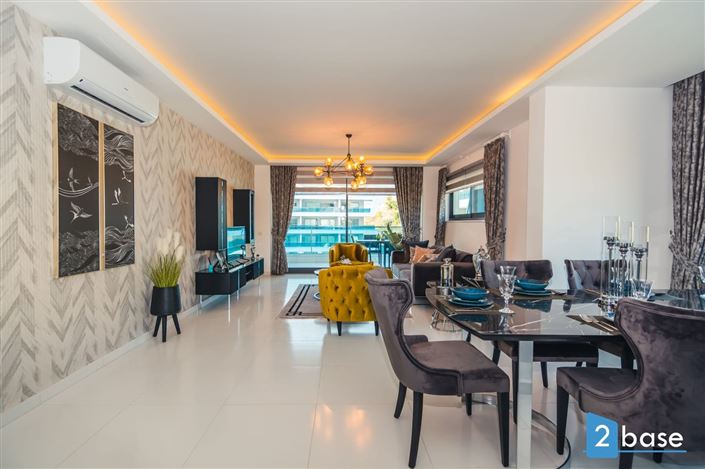 Image No.11-3 Bed Apartment for sale