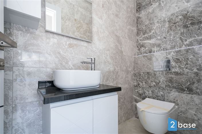 Image No.22-2 Bed Apartment for sale