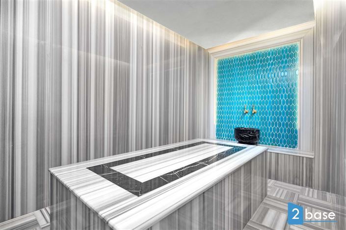 Image No.10-5 Bed Villa for sale