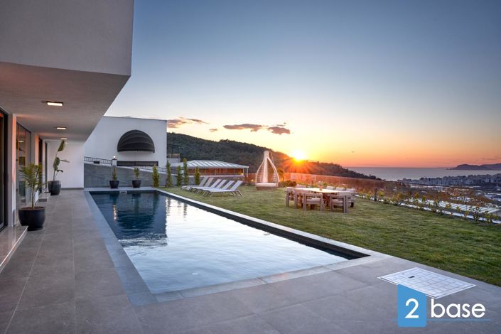 Image No.2-5 Bed Villa for sale