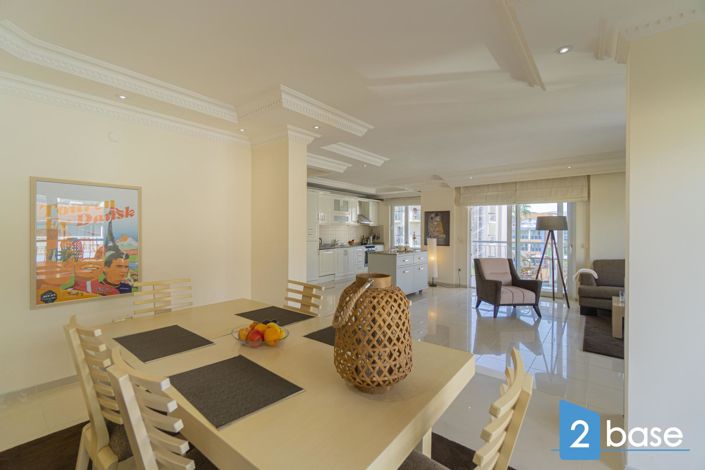 Image No.18-3 Bed Apartment for sale