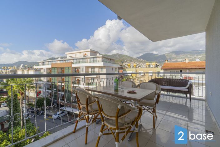 Image No.20-3 Bed Apartment for sale