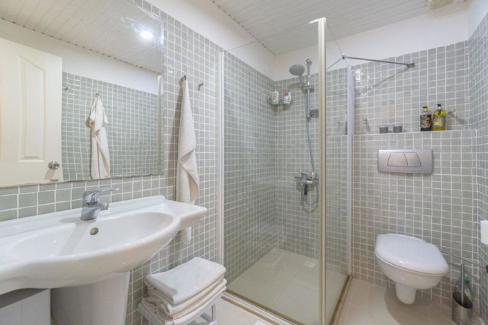 Image No.28-3 Bed Apartment for sale