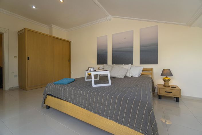 Image No.37-3 Bed Apartment for sale