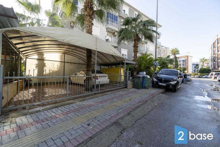 Image No.10-3 Bed Apartment for sale