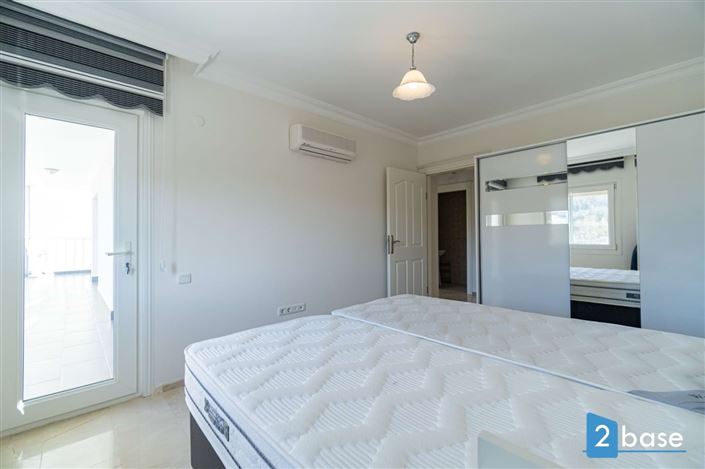 Image No.27-2 Bed Apartment for sale