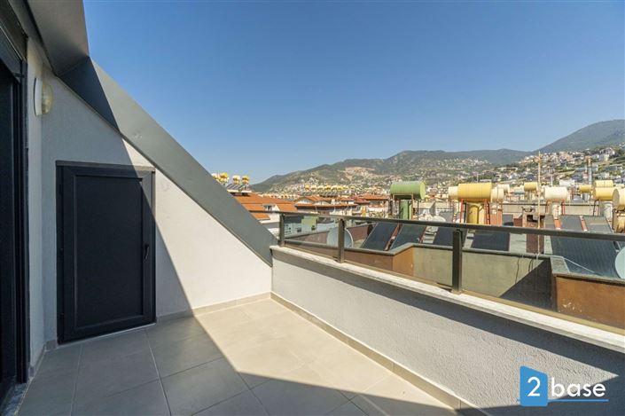 Image No.20-4 Bed Penthouse for sale