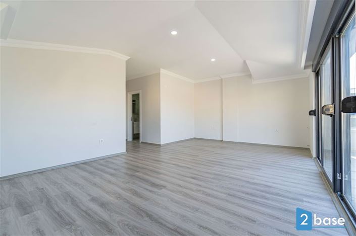 Image No.24-4 Bed Penthouse for sale