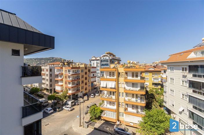 Image No.8-4 Bed Penthouse for sale