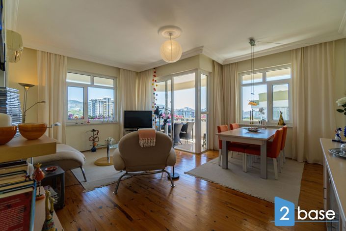 Image No.19-2 Bed Apartment for sale