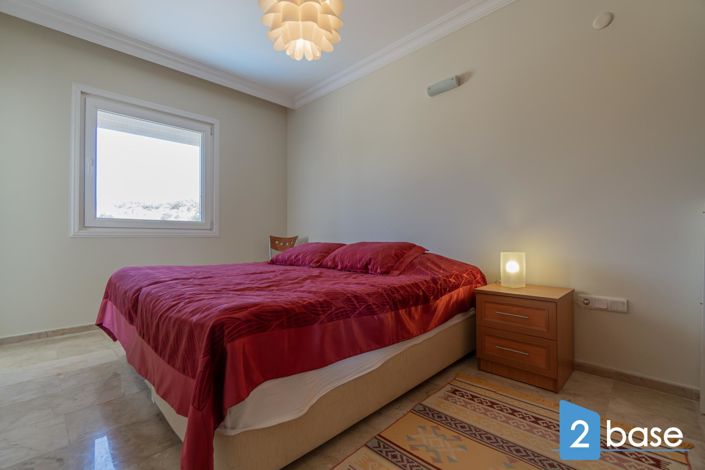 Image No.28-3 Bed Penthouse for sale