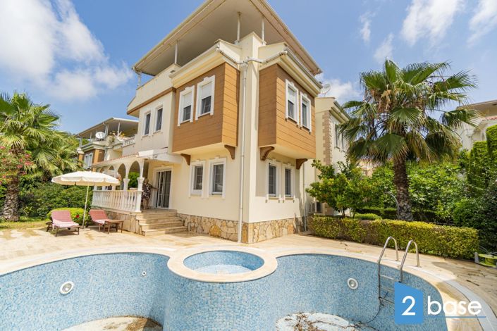 Image No.13-4 Bed Villa for sale