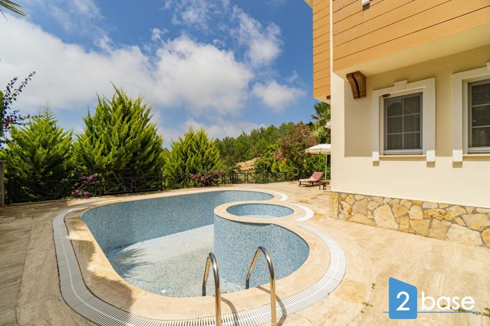 Image No.16-4 Bed Villa for sale