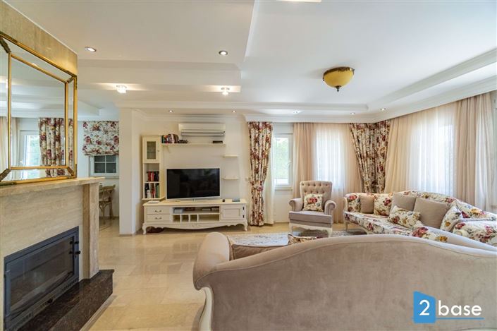 Image No.17-4 Bed Villa for sale