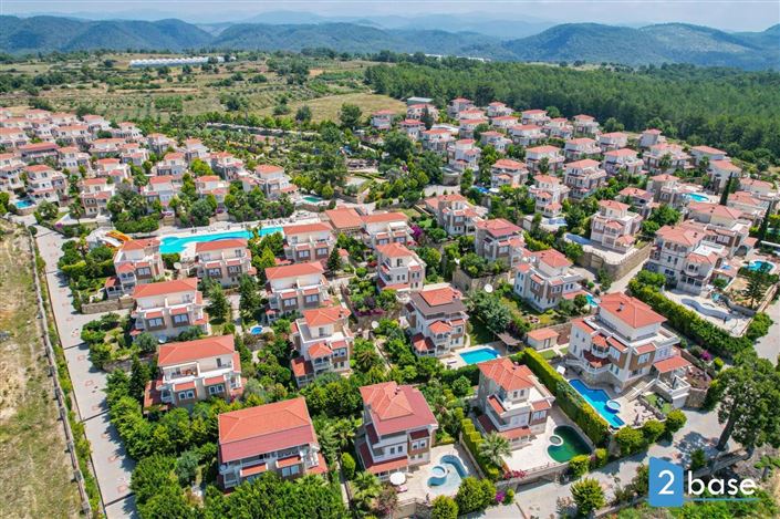 Image No.10-4 Bed Villa for sale