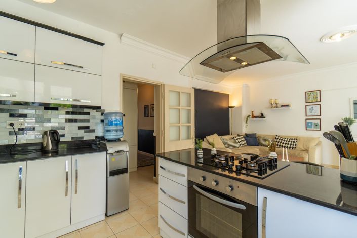 Image No.20-2 Bed Apartment for sale