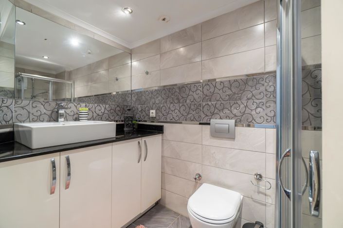 Image No.29-2 Bed Apartment for sale