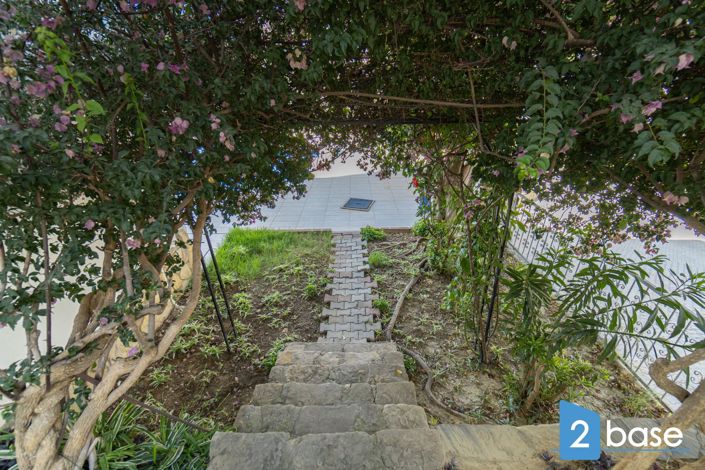 Image No.10-2 Bed Apartment for sale