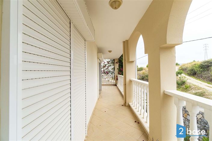 Image No.19-2 Bed Apartment for sale