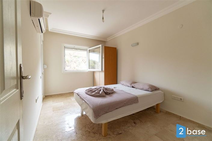 Image No.24-2 Bed Apartment for sale