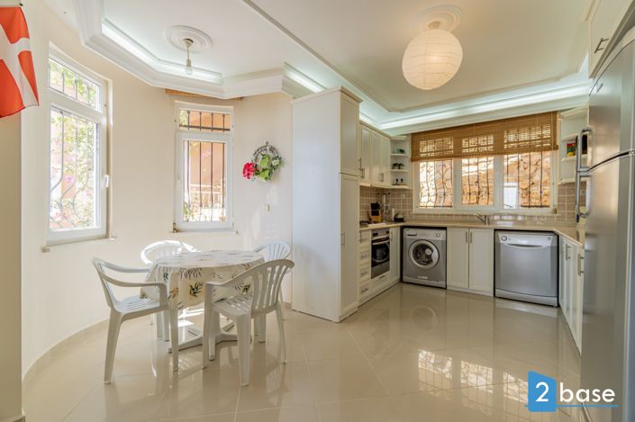 Image No.19-3 Bed Penthouse for sale